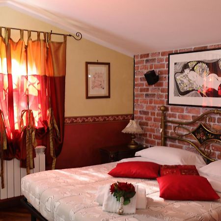 Paoline'S Suite In Villa Фьюмичино Экстерьер фото