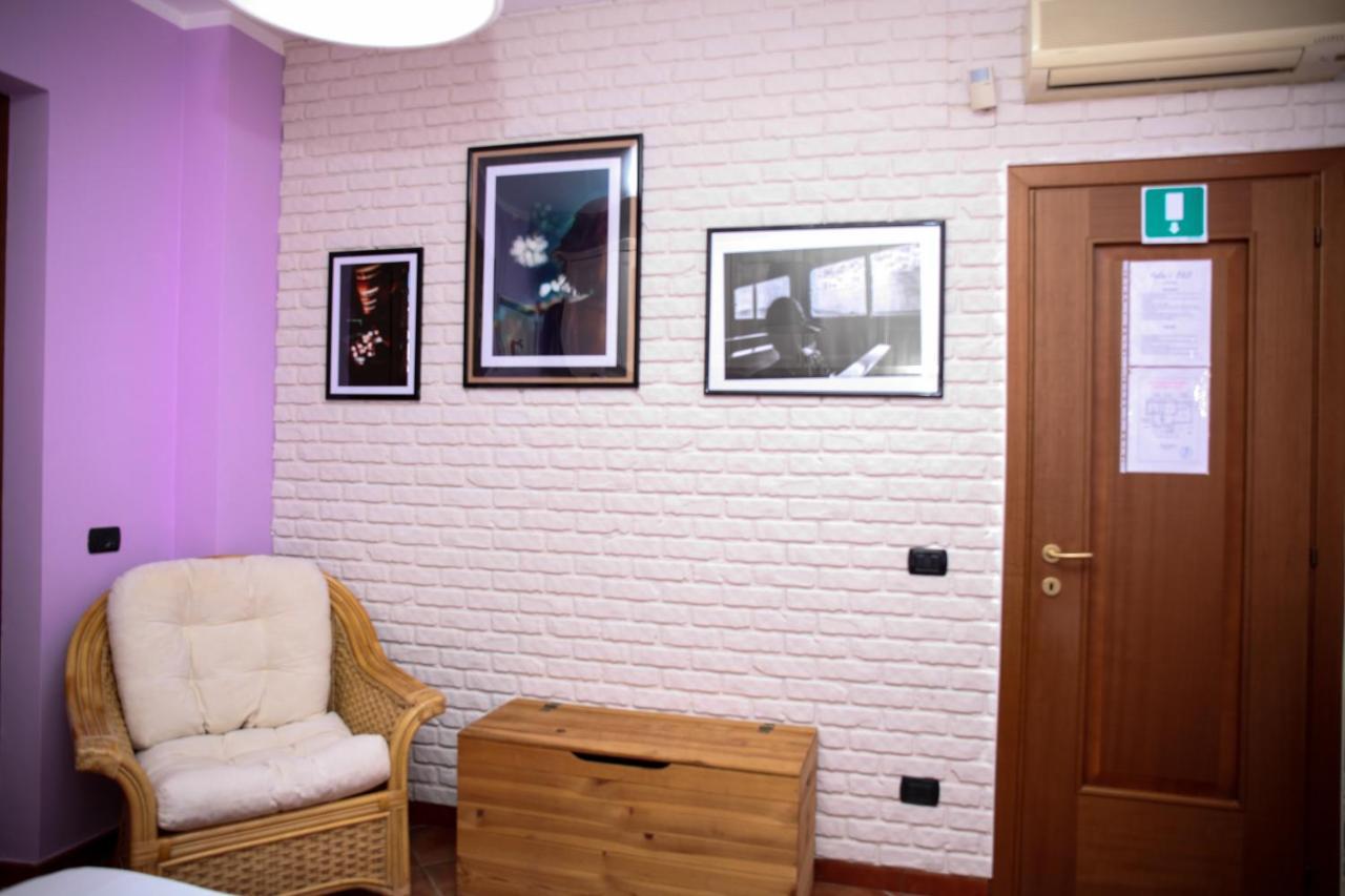 Paoline'S Suite In Villa Фьюмичино Экстерьер фото